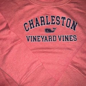 Charleston vineyard vines XL crewneck